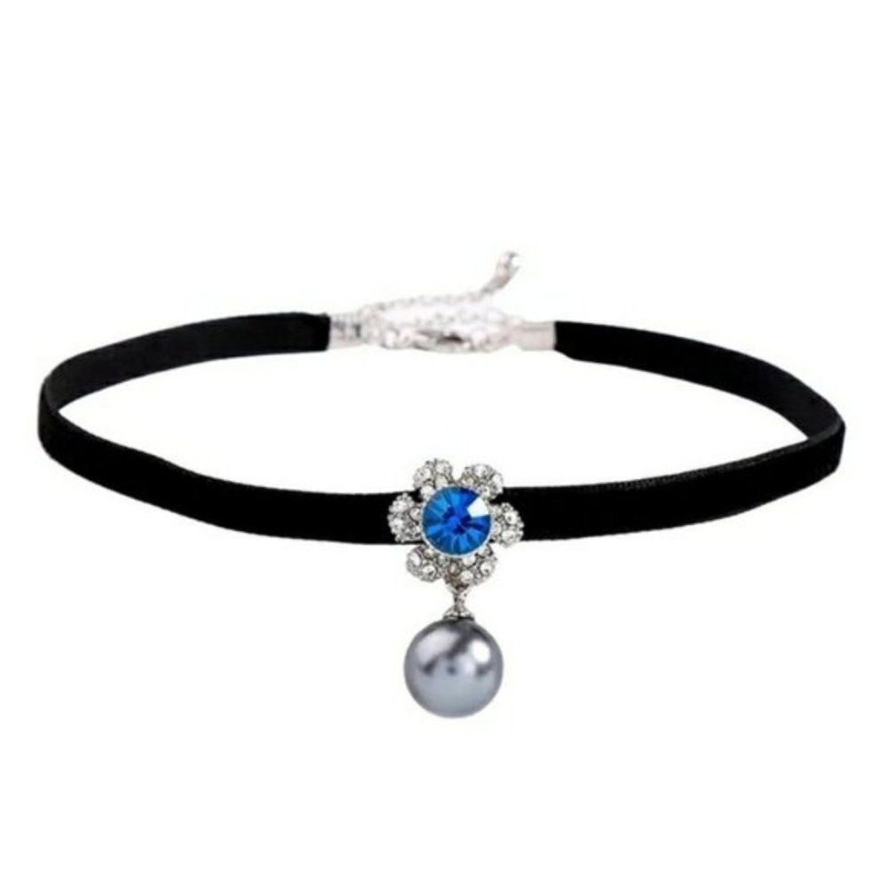 Blue Crystal Flower Vintage Silver Choker Pendant Necklace